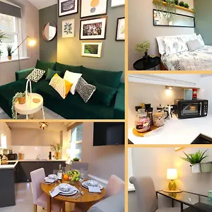 Brighton, Bn1, Short And Long Let, 3 Sleeps, 6 Mins Walk From Train Station Apartment
